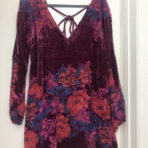 Elegant cocktail velvet/lace floral dress